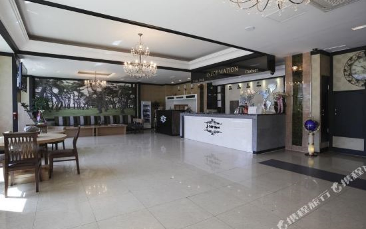 Liv Life Hotel 3*