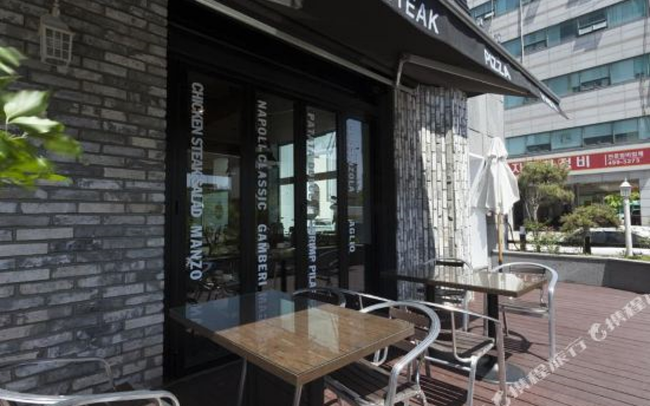 Liv Life Hotel 3*