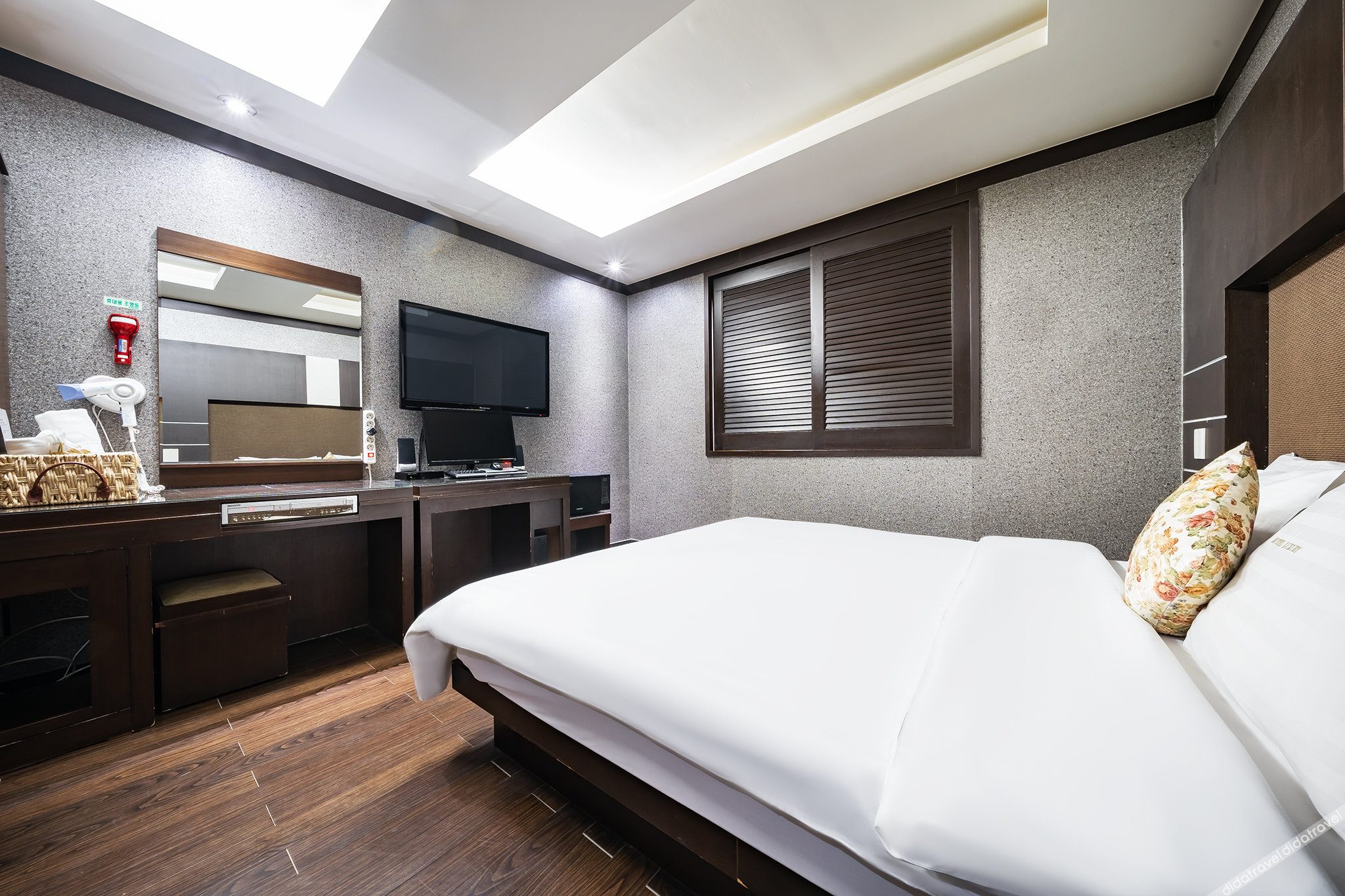 Luxury Hotel Osan 3*