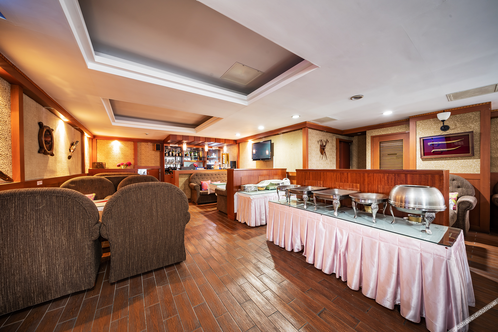Luxury Hotel Osan 3*