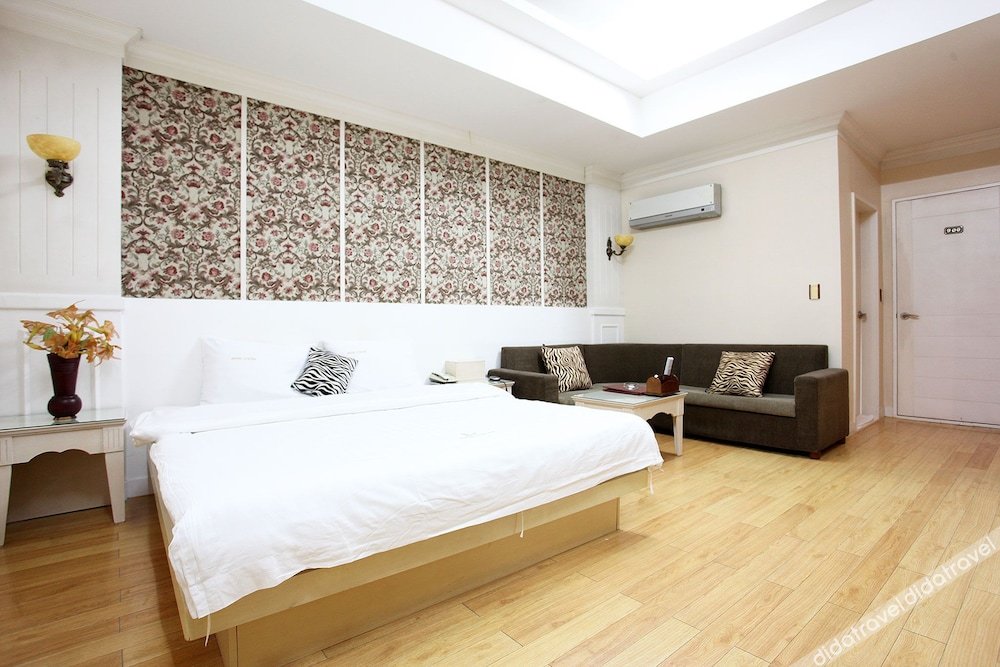 Luxury Hotel Osan 3*