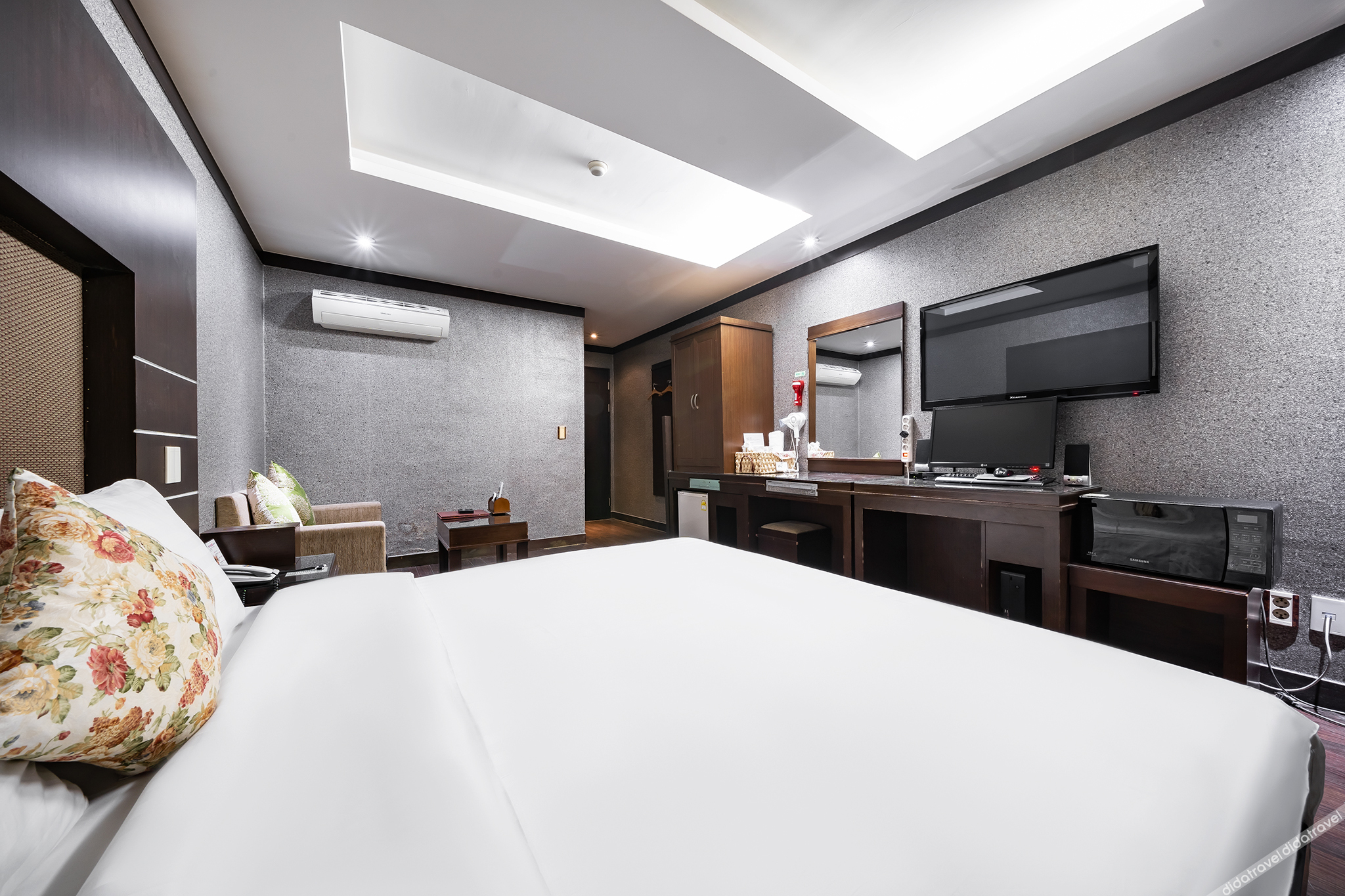 Luxury Hotel Osan 3*