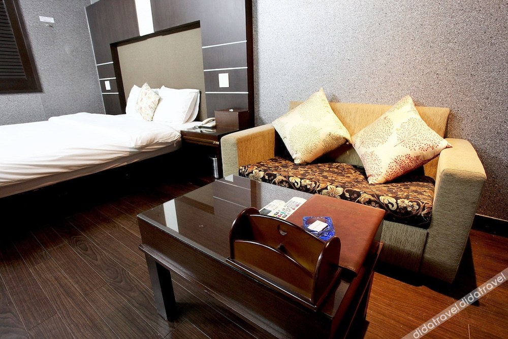 Luxury Hotel Osan 3*