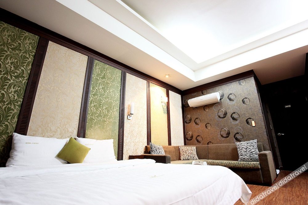 Luxury Hotel Osan 3*