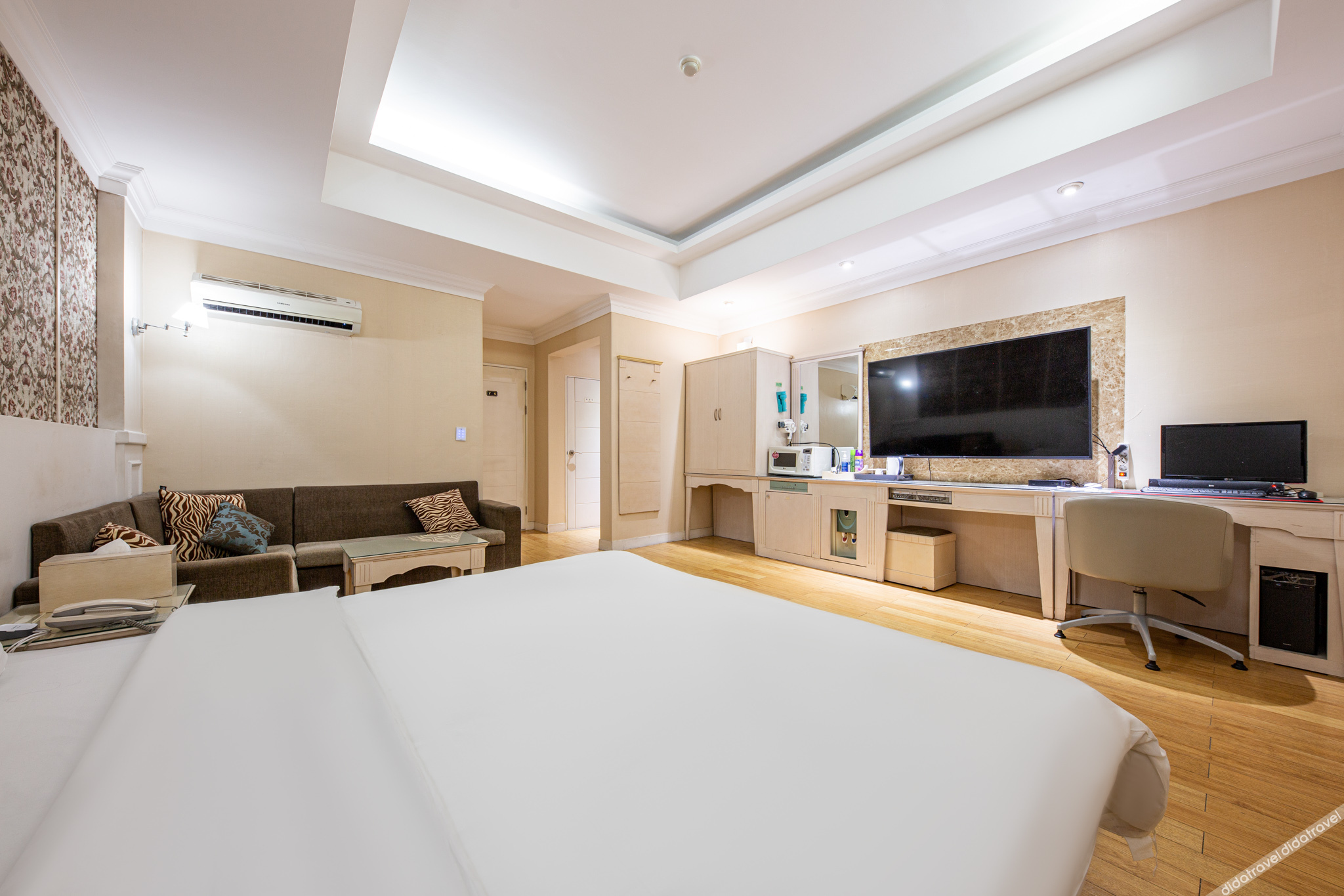 Luxury Hotel Osan 3*