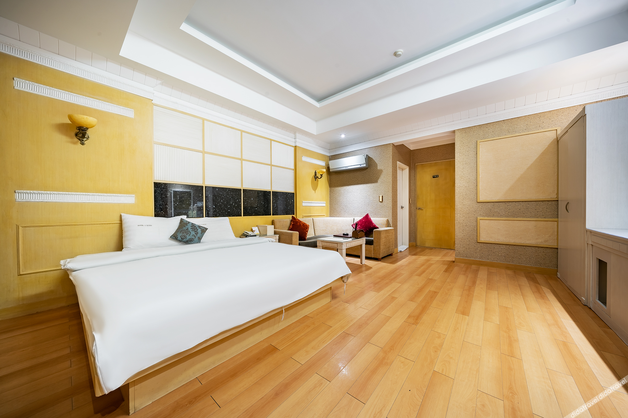 Luxury Hotel Osan 3*