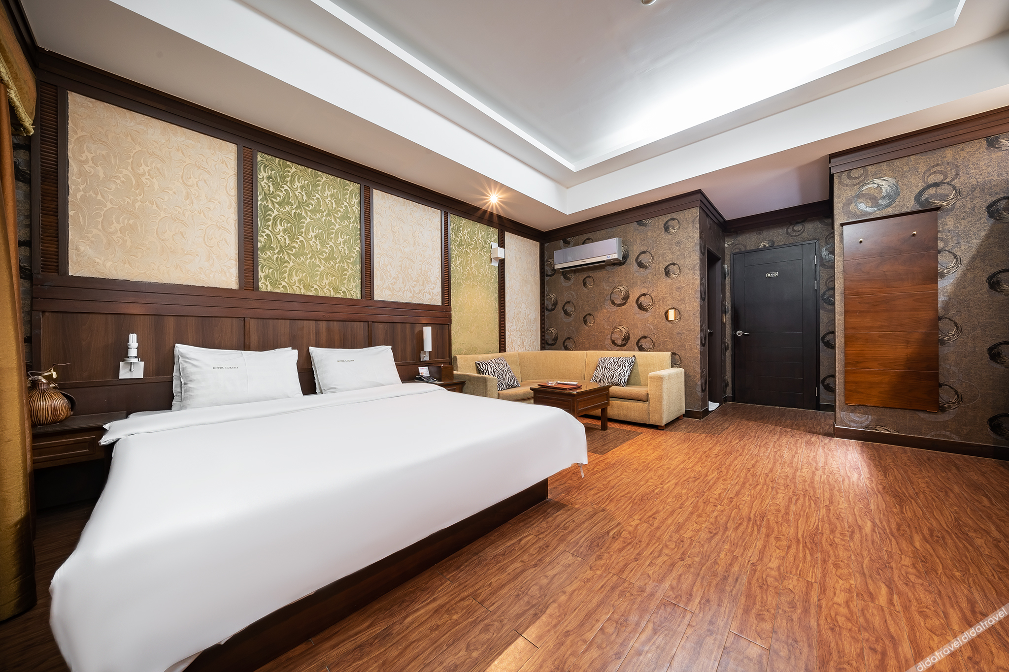 Luxury Hotel Osan 3*