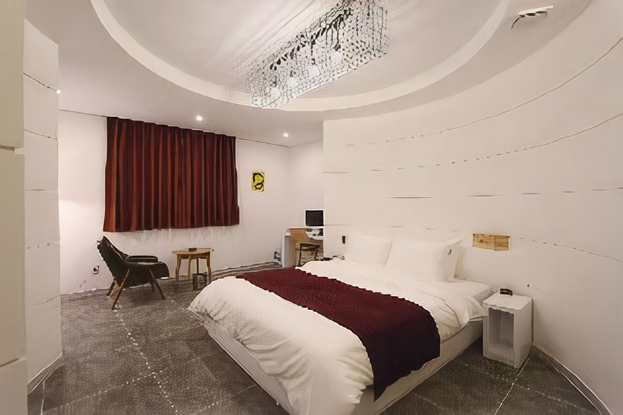 Brown-Dot Hotel Daegu Hyukshin Doshi 3*