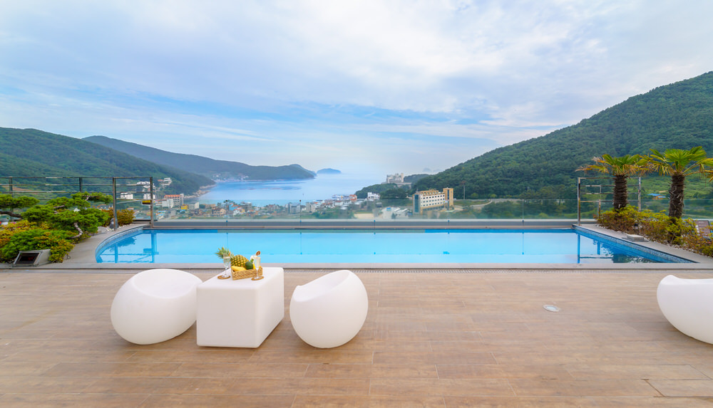 Friemily Pool Villa & Hotel 2*