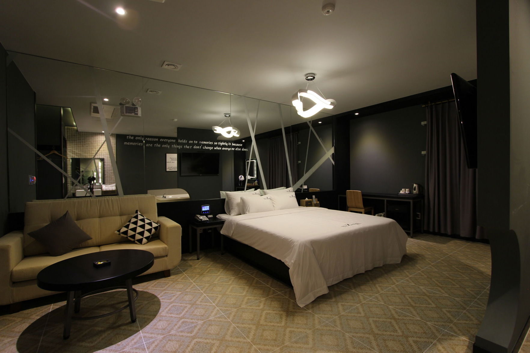 The Zenith Hotel 2*