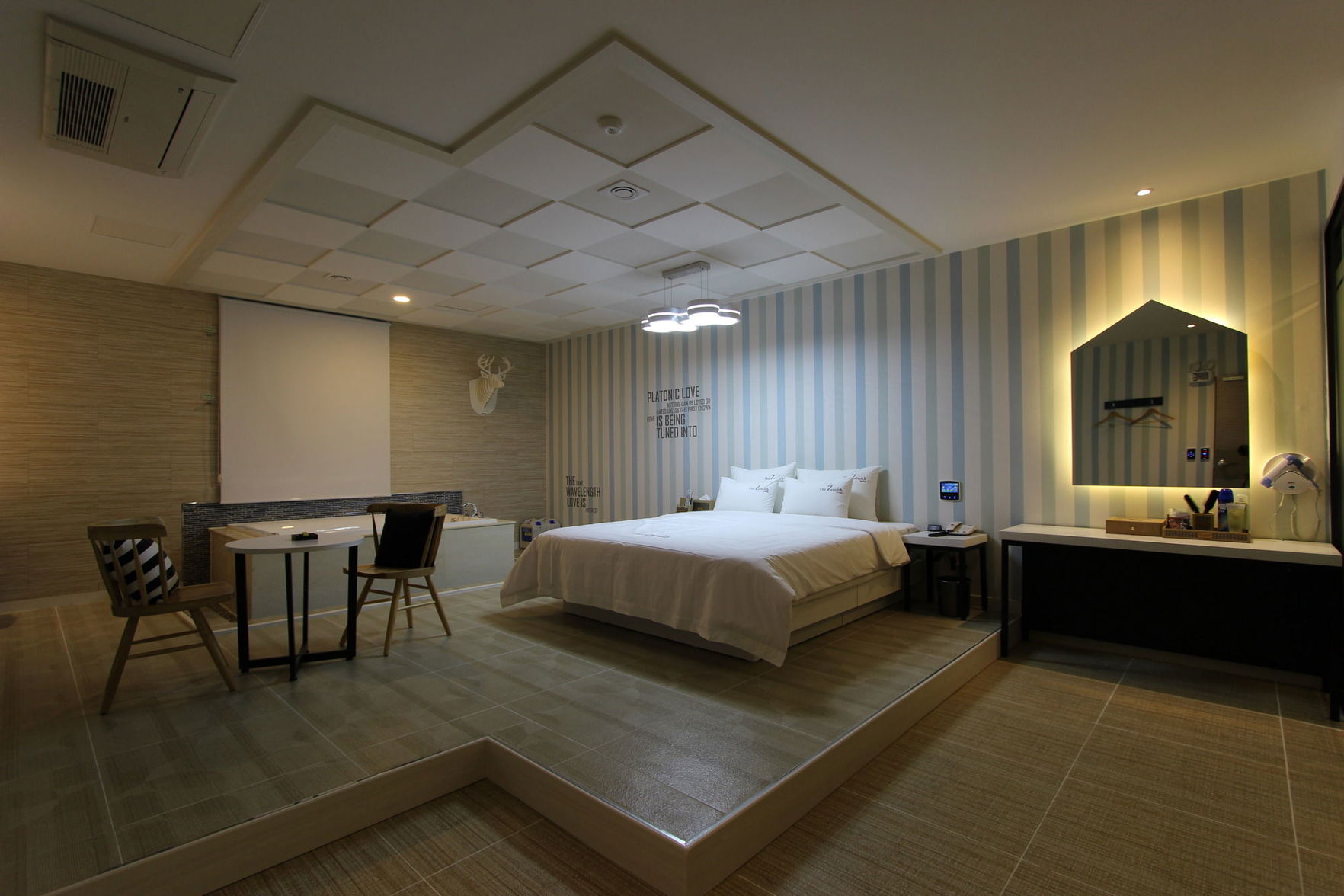 The Zenith Hotel 2*