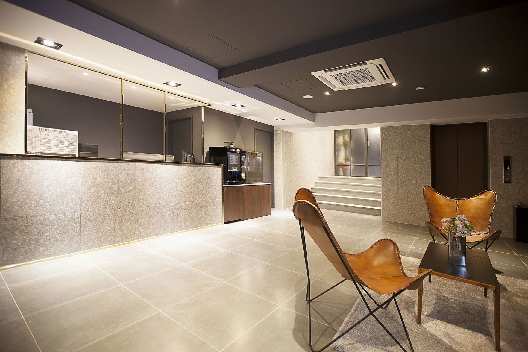 Brown Dot Hotel Masan 2*