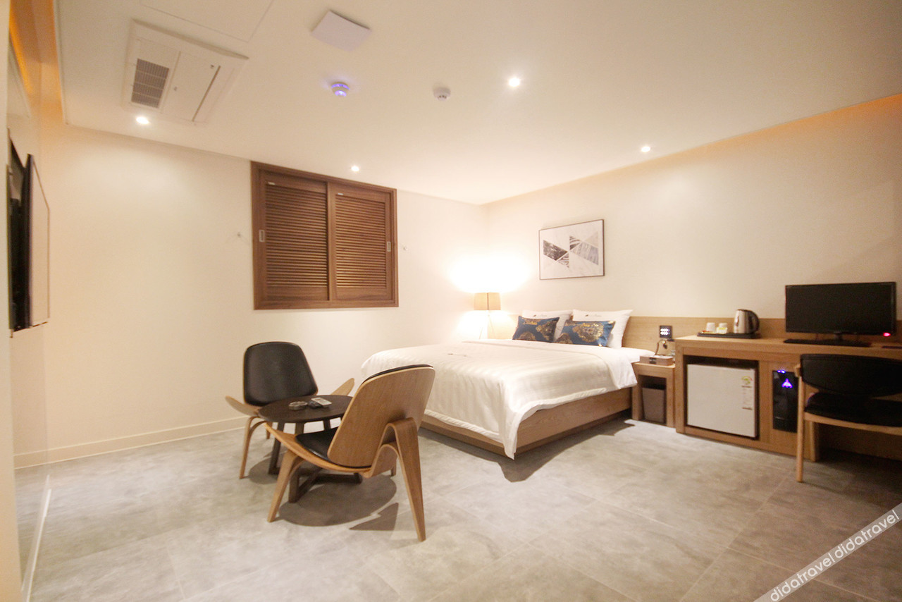 HOTEL Able 2*
