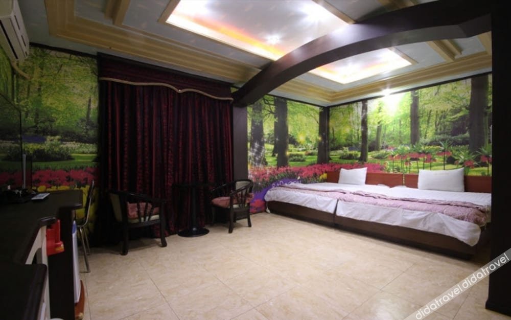 Paragon Motel 2*