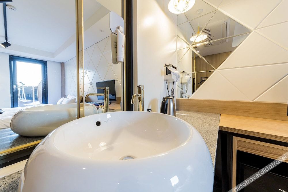 Anyang Premier Hotel XYM 3*