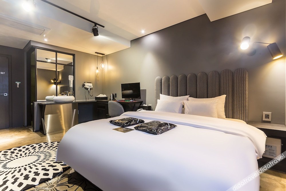 Anyang Premier Hotel XYM 3*