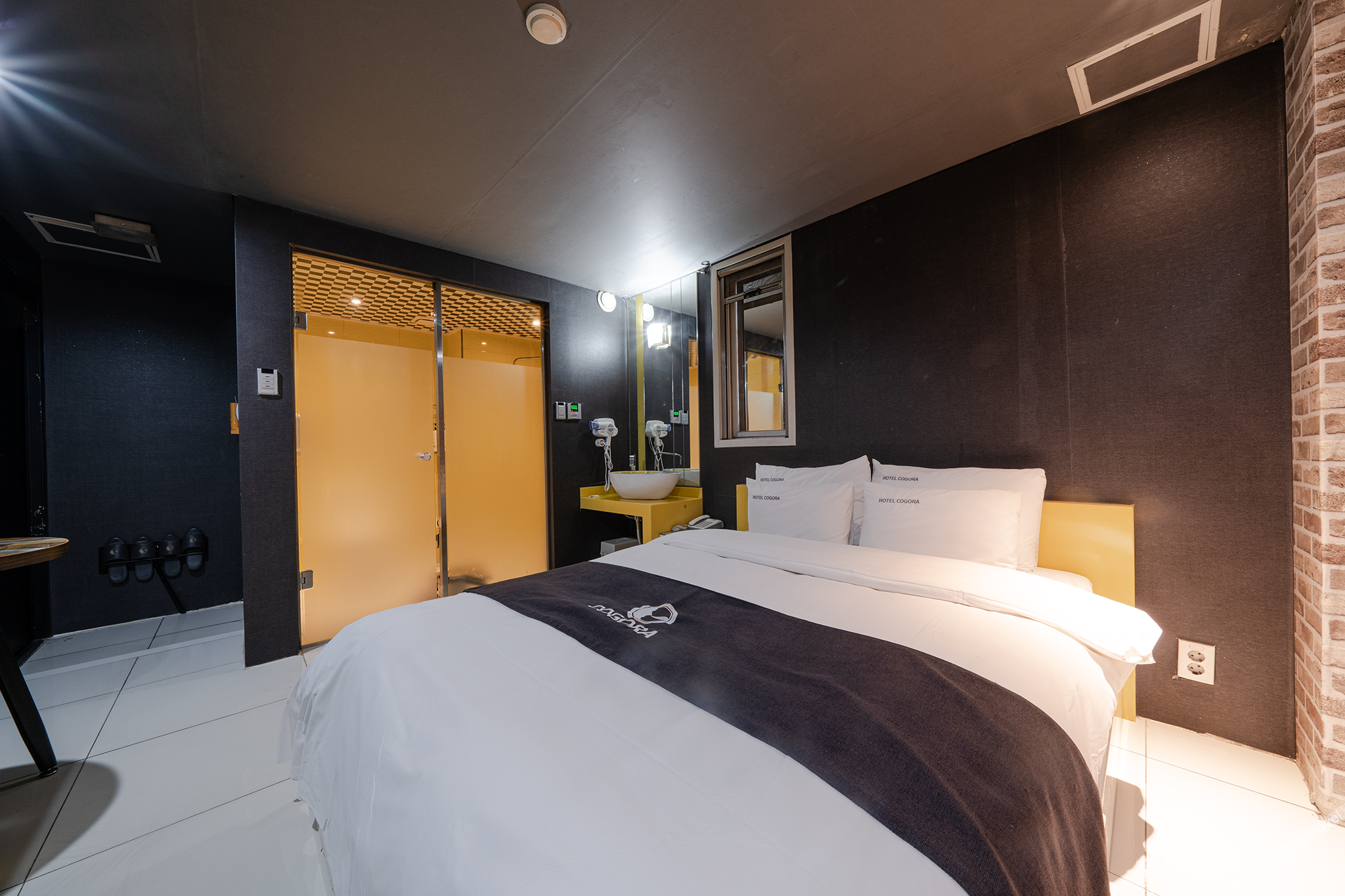 Cogora Hotel 2*