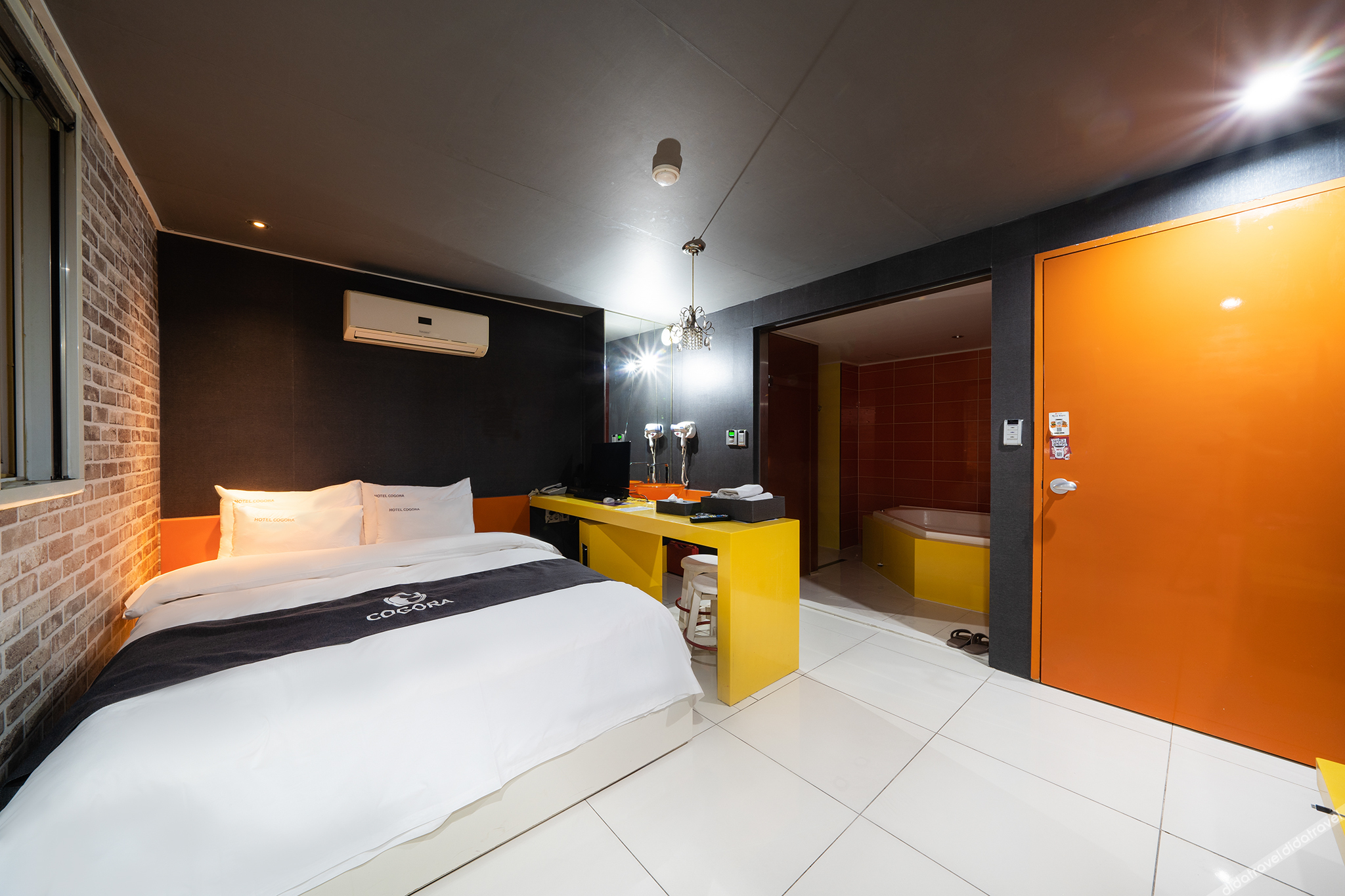 Cogora Hotel 2*
