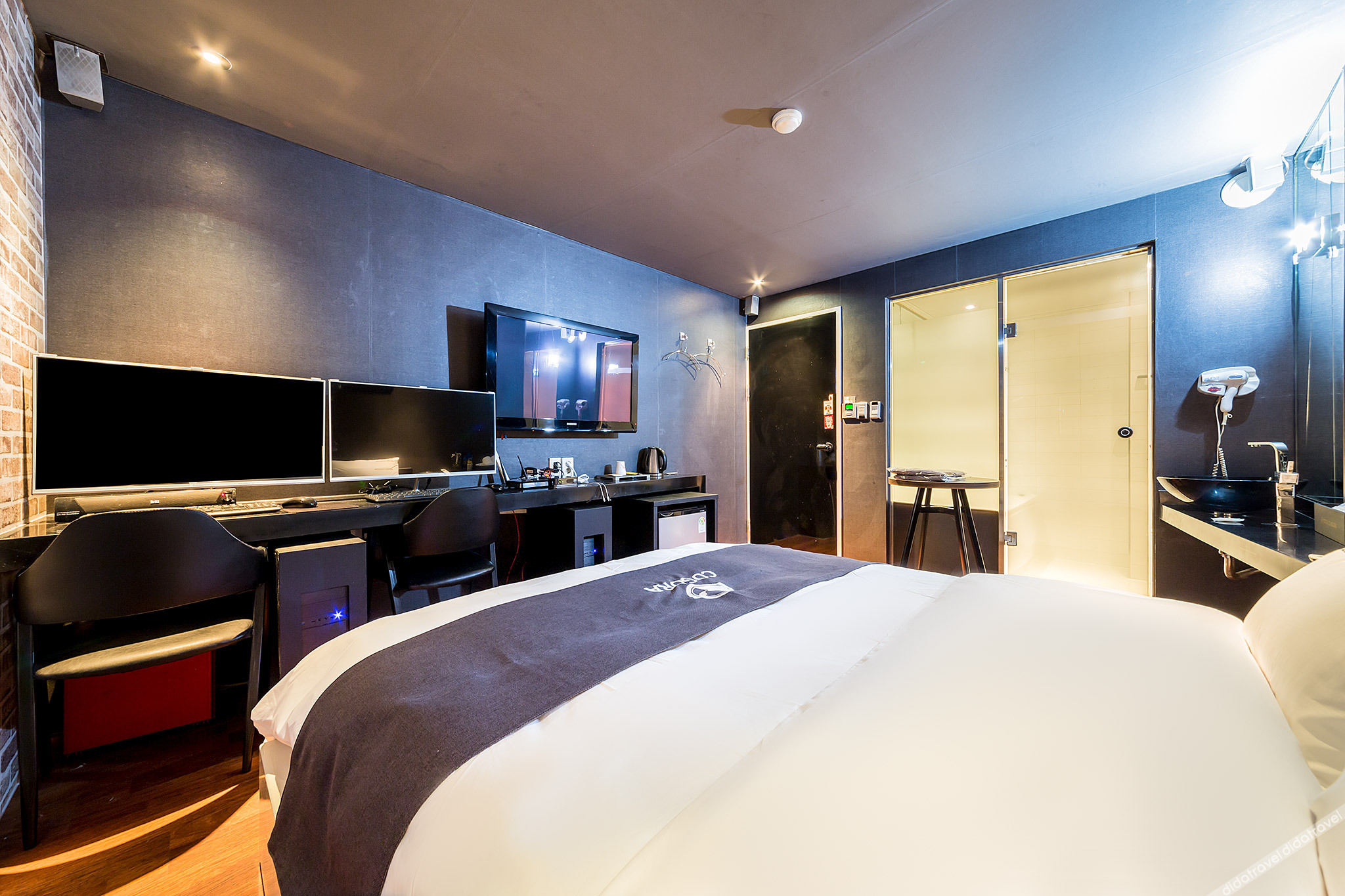 Cogora Hotel 2*