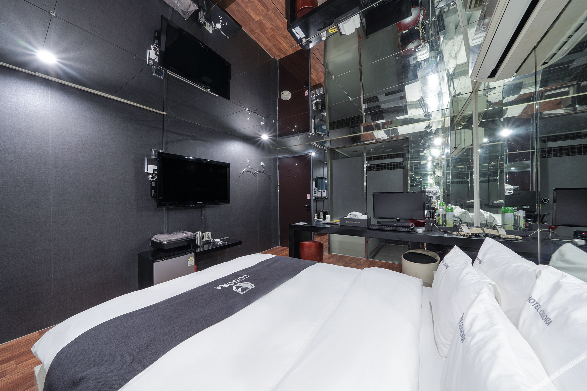 Cogora Hotel 2*
