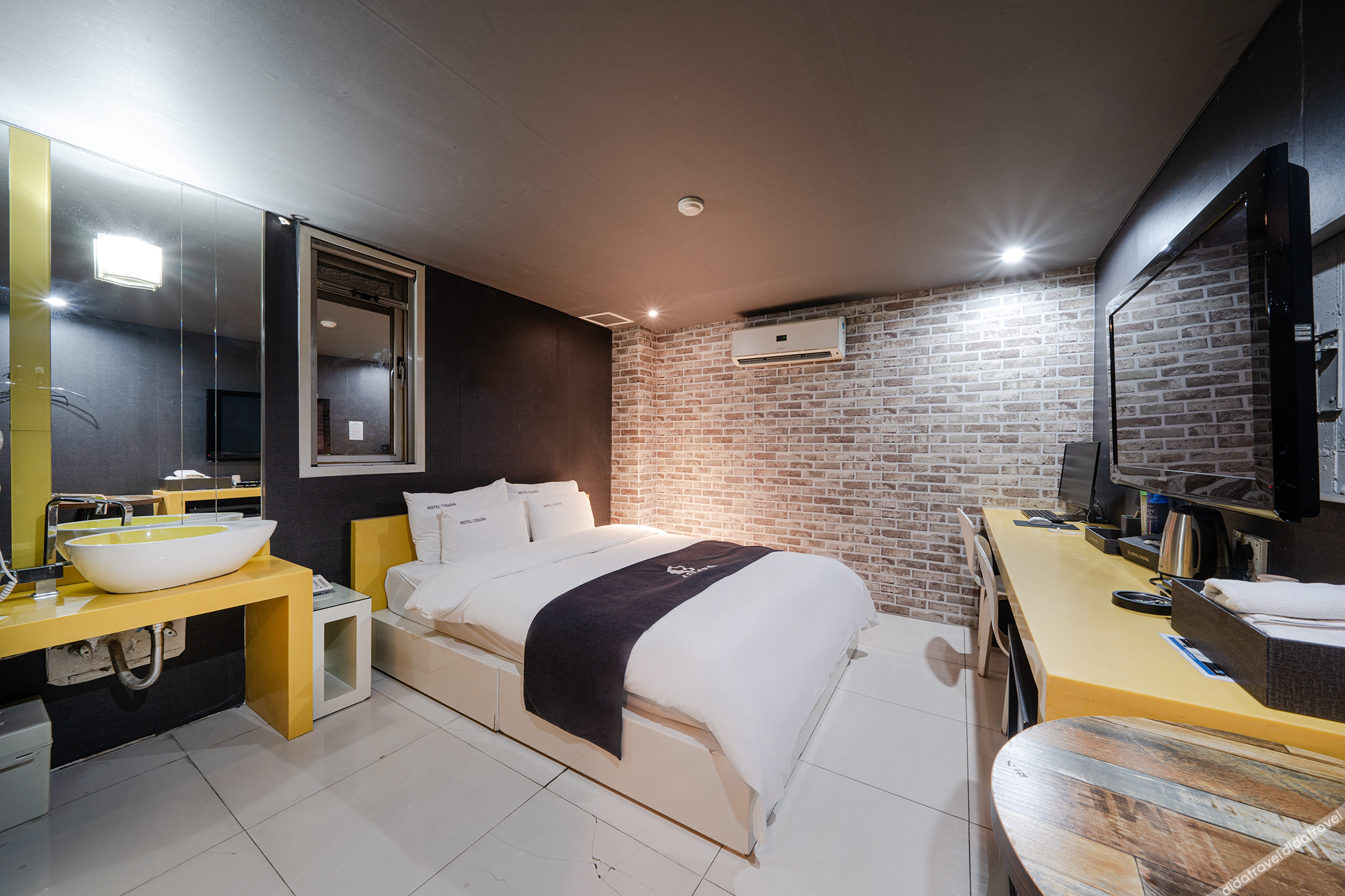 Cogora Hotel 2*