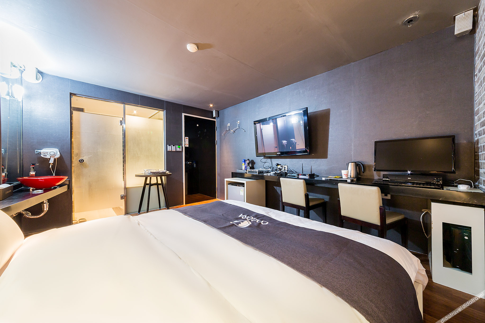 Cogora Hotel 2*