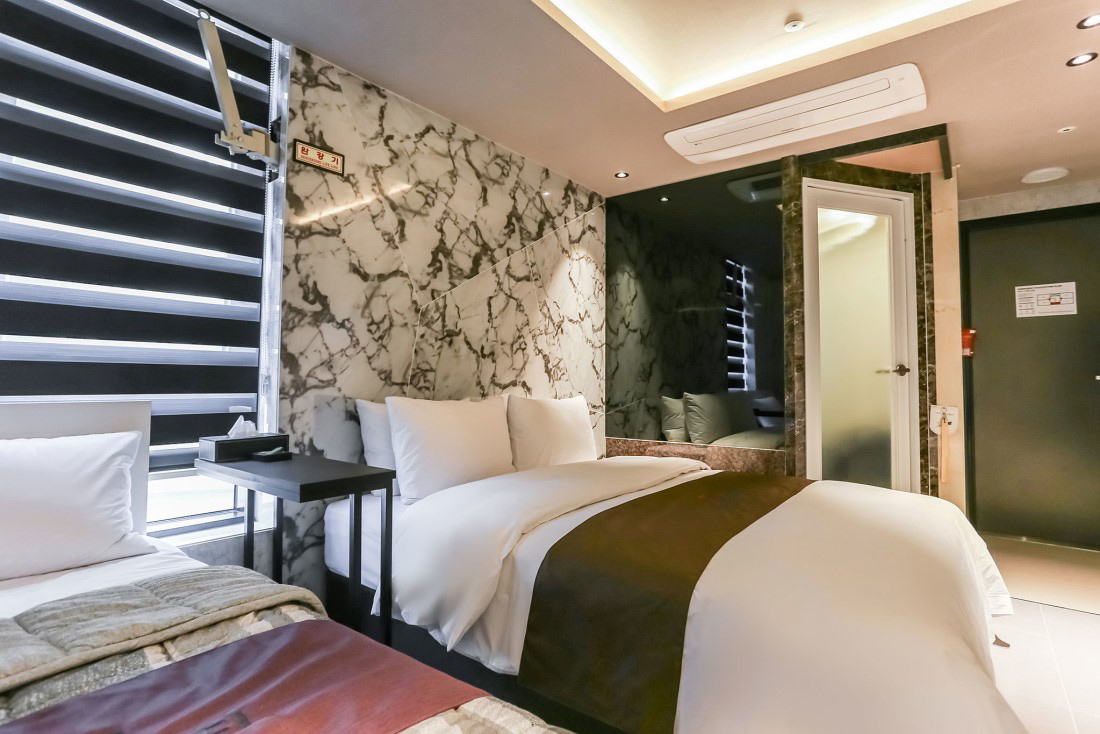 MG Hotel Jonggak 2*