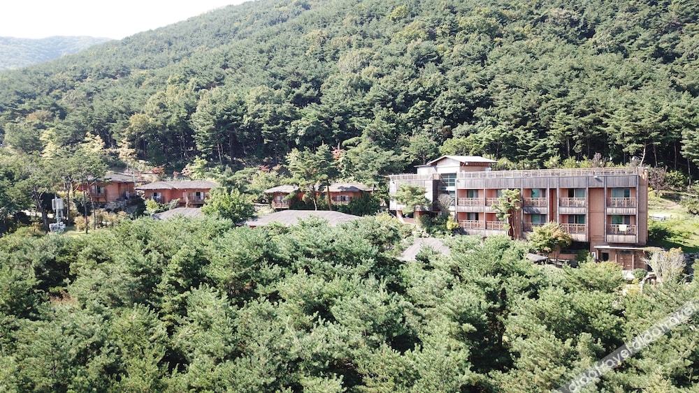 Hotel de forRe 3*