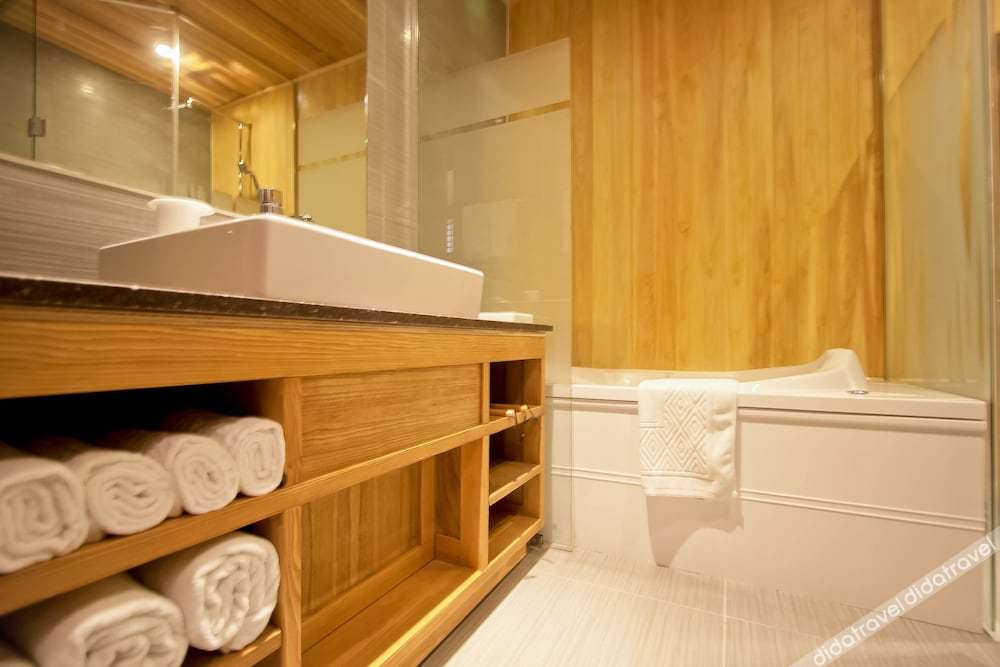 Hotel de forRe 3*