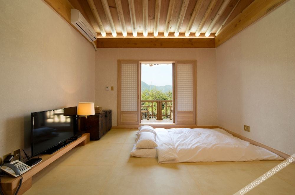 Hotel de forRe 3*