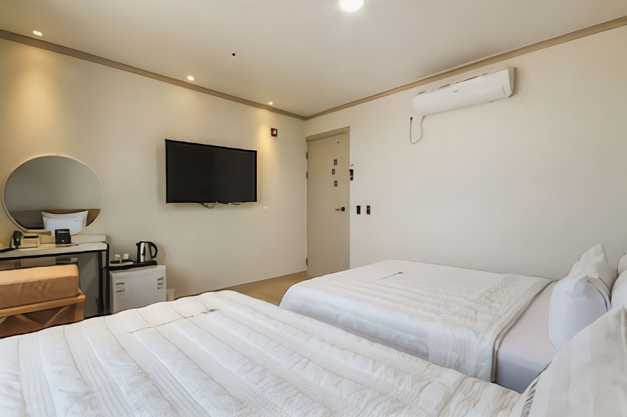 MJ Tour Hostel 2*