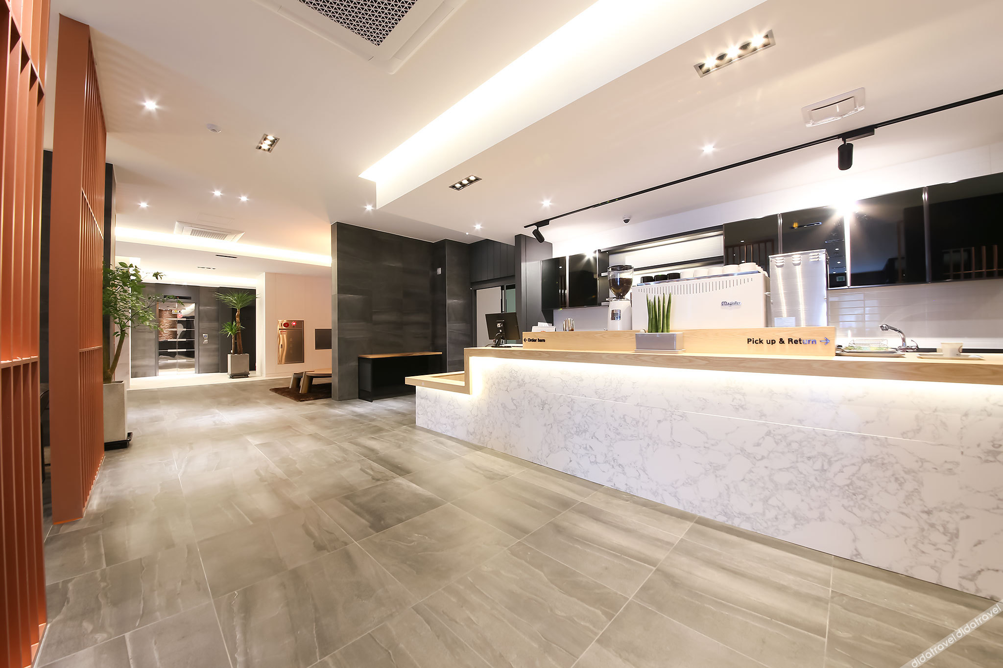 West In Hotel 3*
