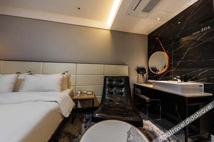 West In Hotel 3*