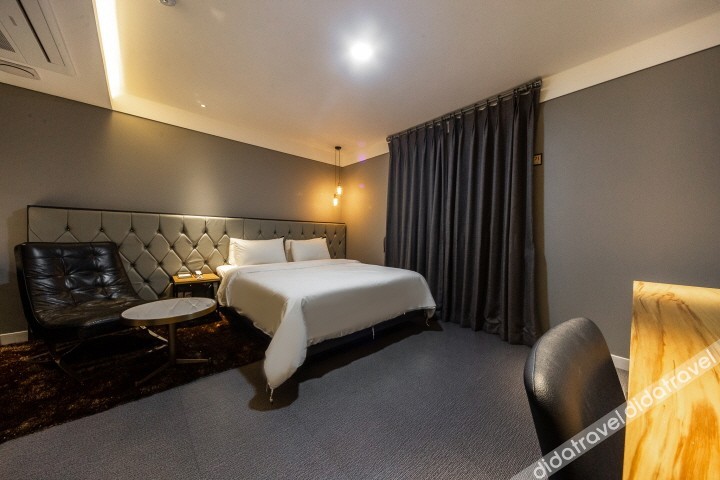 West In Hotel 3*