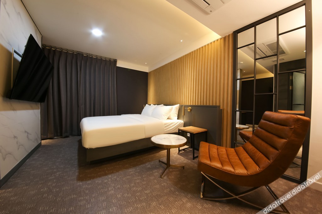 West In Hotel 3*
