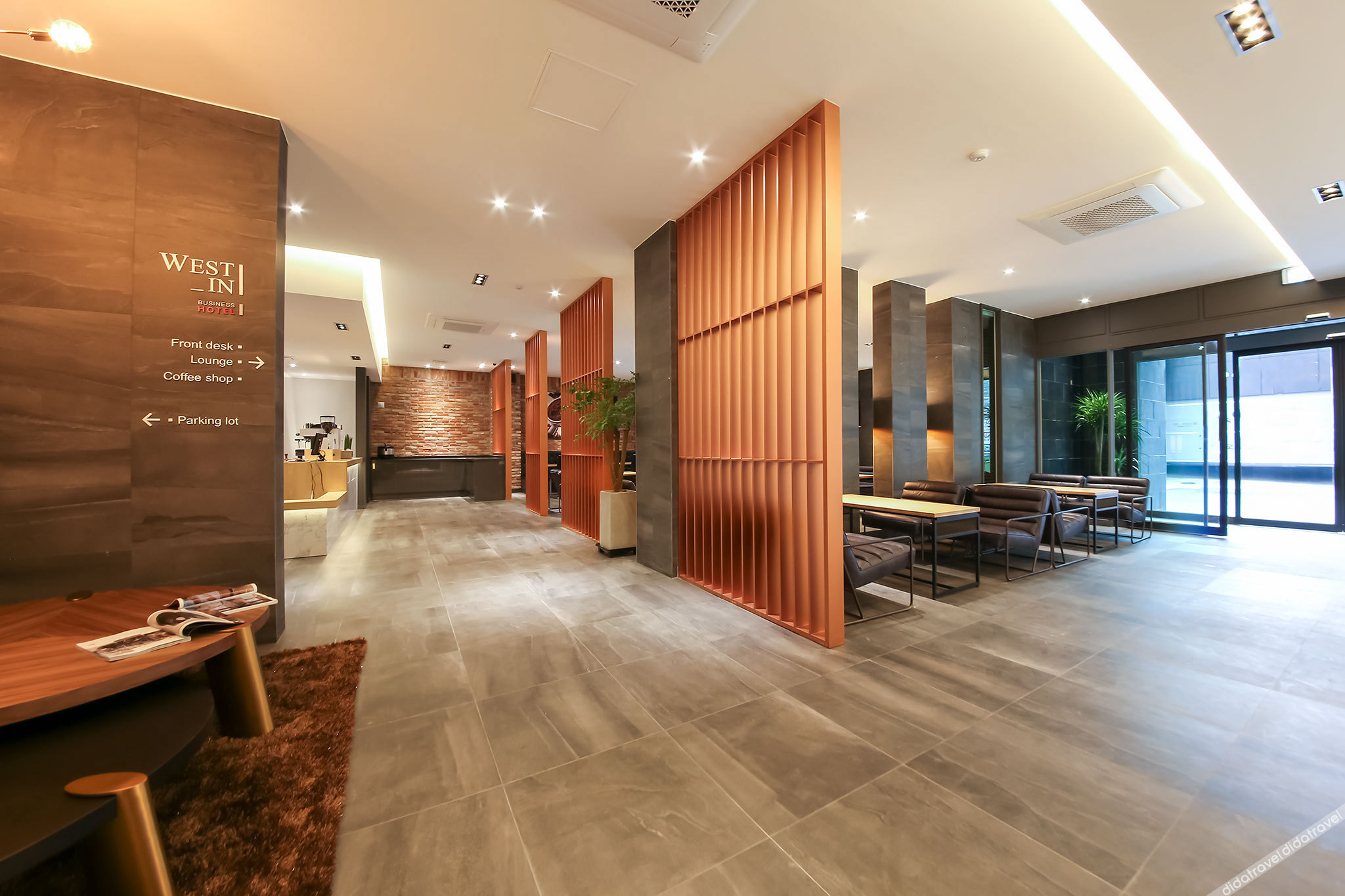 West In Hotel 3*
