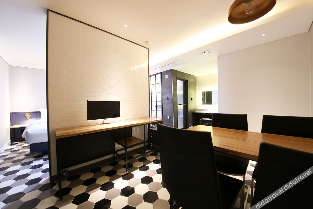 West In Hotel 3*