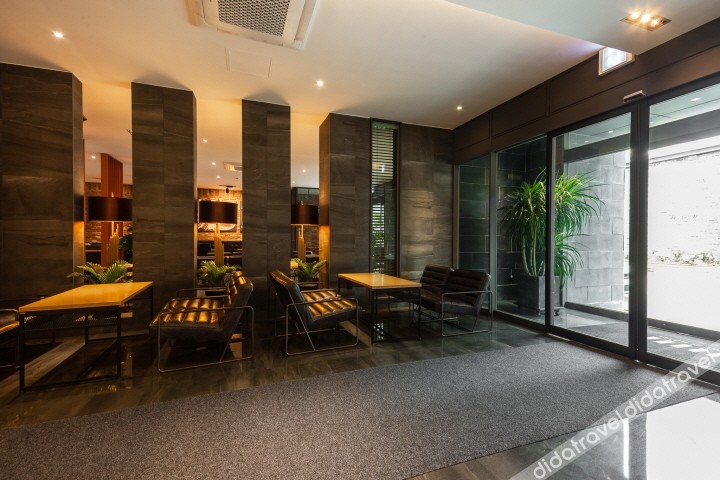 West In Hotel 3*