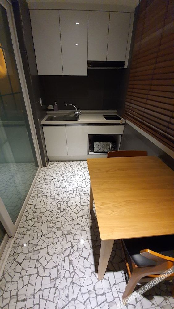 West In Hotel 3*
