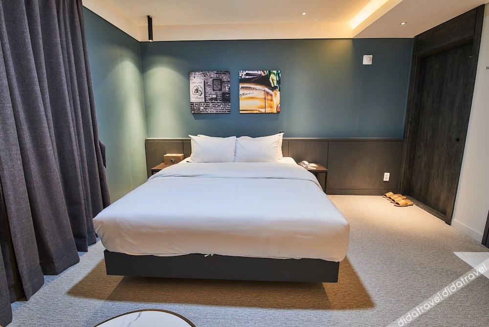 West In Hotel 3*