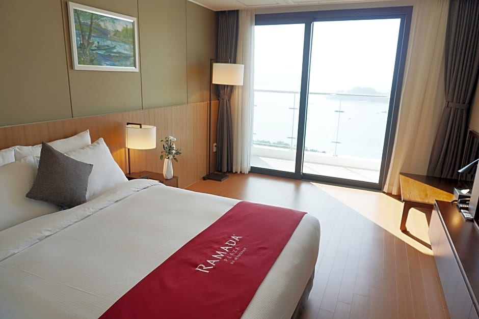 Ramada Plaza by Wyndham Dolsan Yeosu 4*