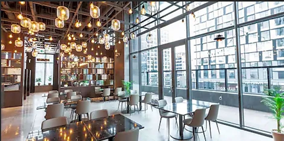 Mercure Ambassador Seoul Hongdae 4*