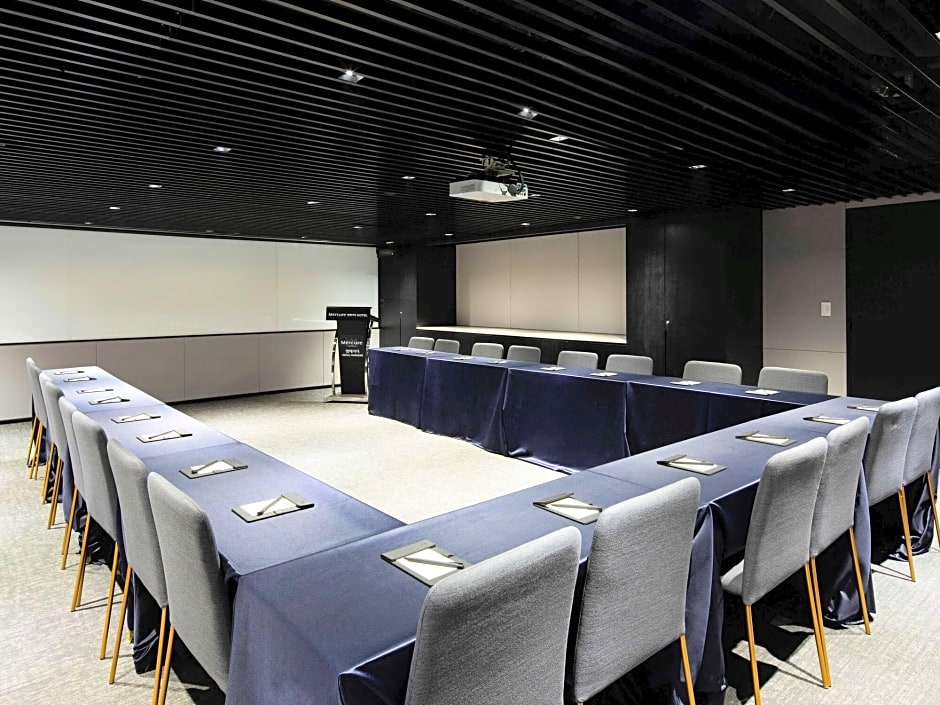 Mercure Ambassador Seoul Hongdae 4*
