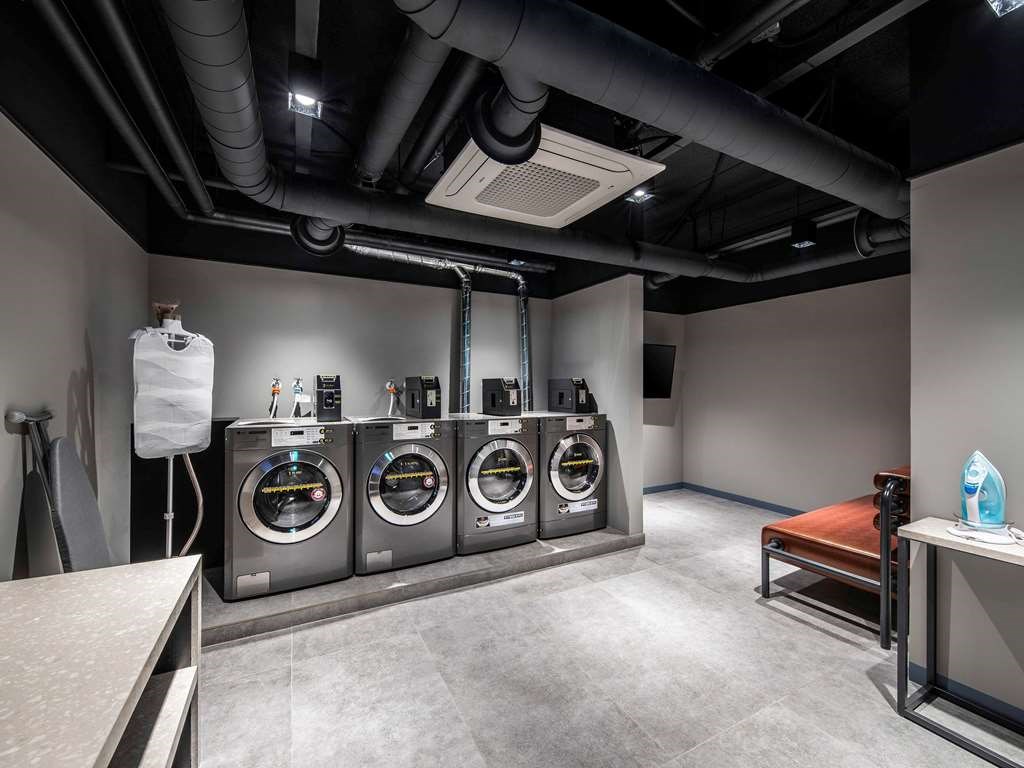 Mercure Ambassador Seoul Hongdae 4*