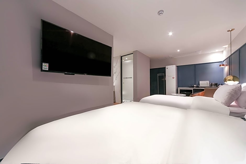 Pohang Brown Dot Hotel 2*