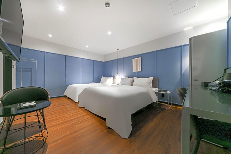 Pohang Brown Dot Hotel 2*