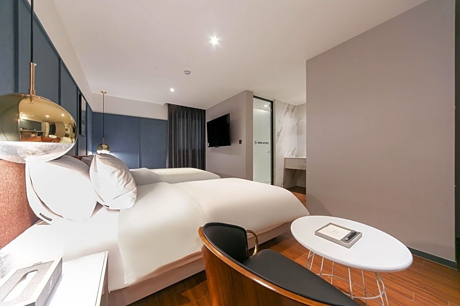 Pohang Brown Dot Hotel 2*