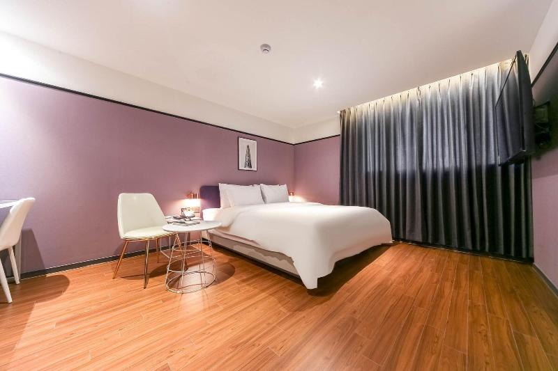 Pohang Brown Dot Hotel 2*