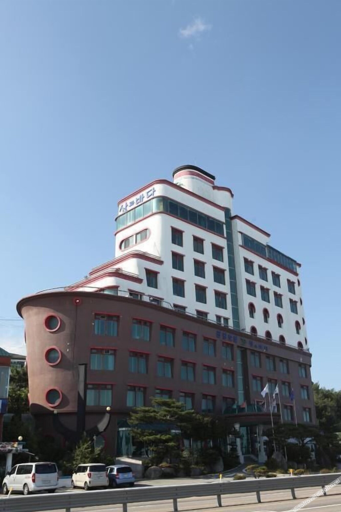 Benikea Mountain and Sea Daepo Port 2*