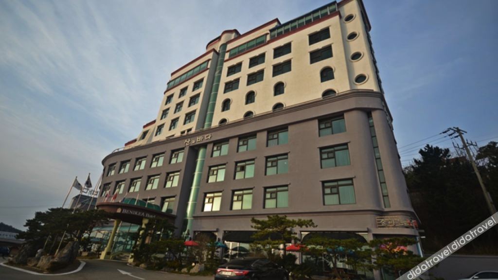 Benikea Mountain and Sea Daepo Port 2*